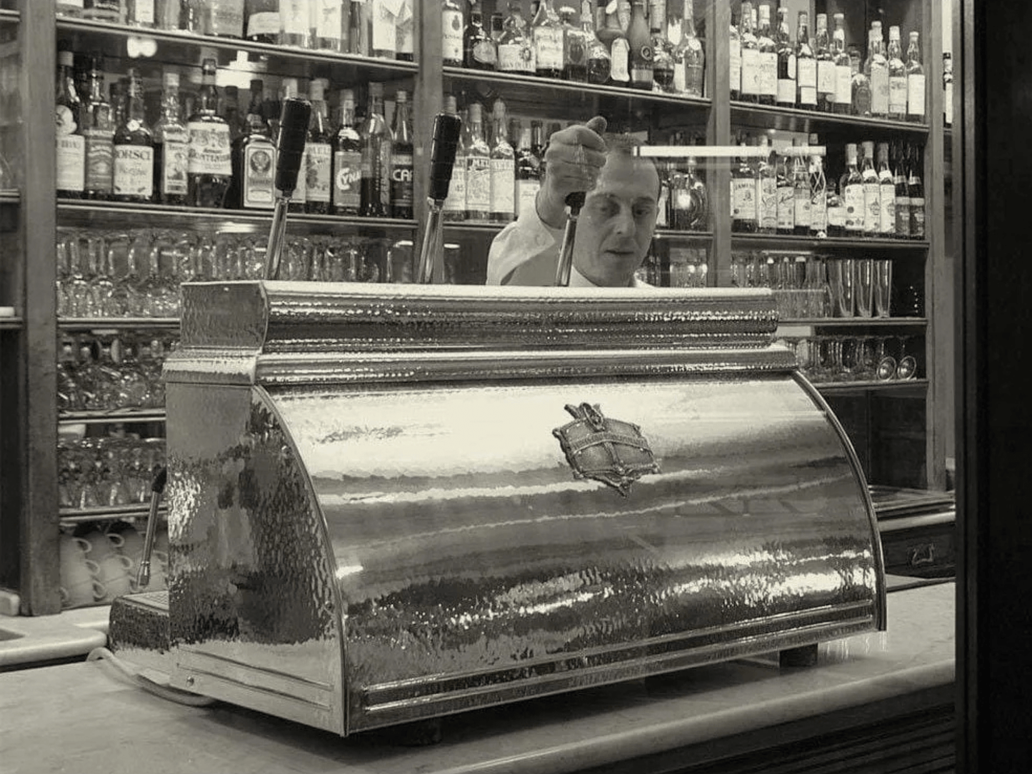 Victoria Arduino - ATHENA CLASSIC LEVA | Espresso Machine