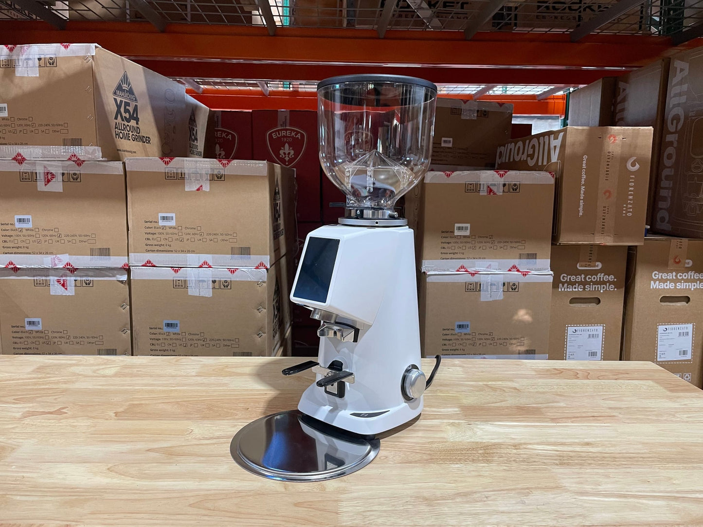 F4 EVO Dark-T - White Demo