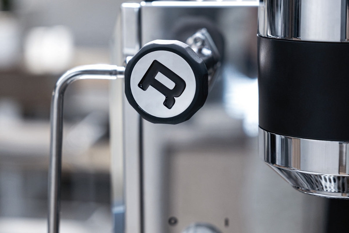 Rocket Appartamento vs Appartamento TCA: Which Espresso Machine Fits Your Needs?