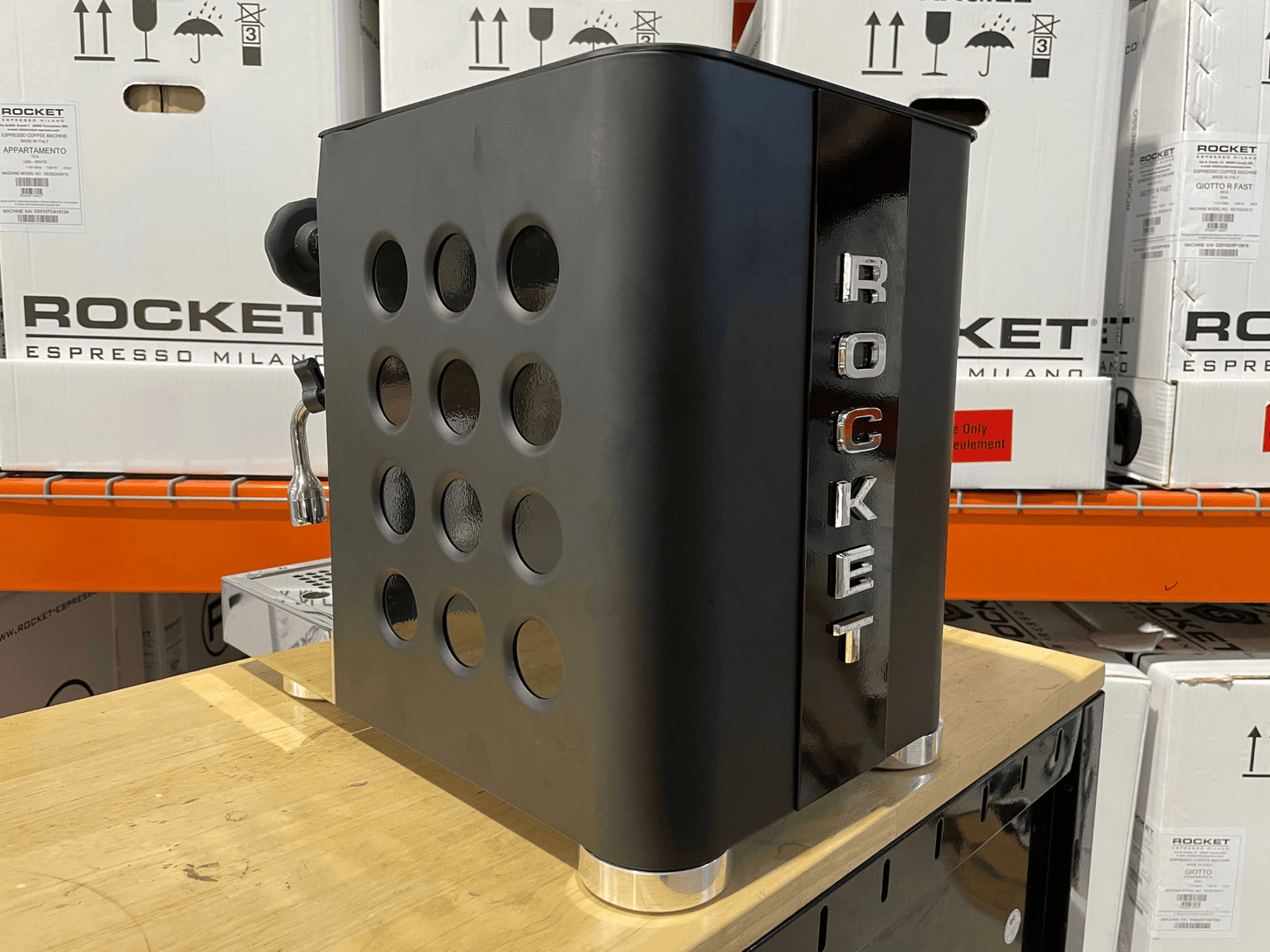 Appartamento TCA Black & Black (Open Box)