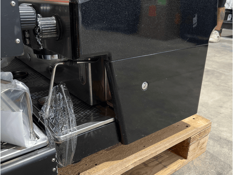 WEGA ATLAS Black 3 GROUP (Renewed)