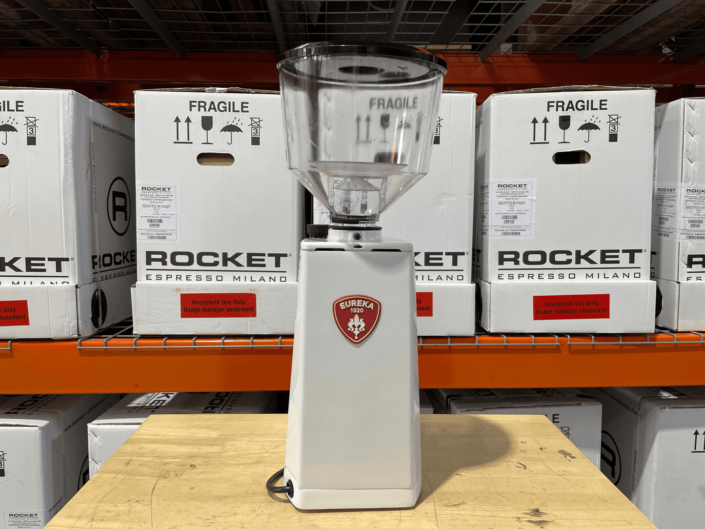 Eureka Atom W 65 Diamond Inside White Tall Hopper (Open Box)