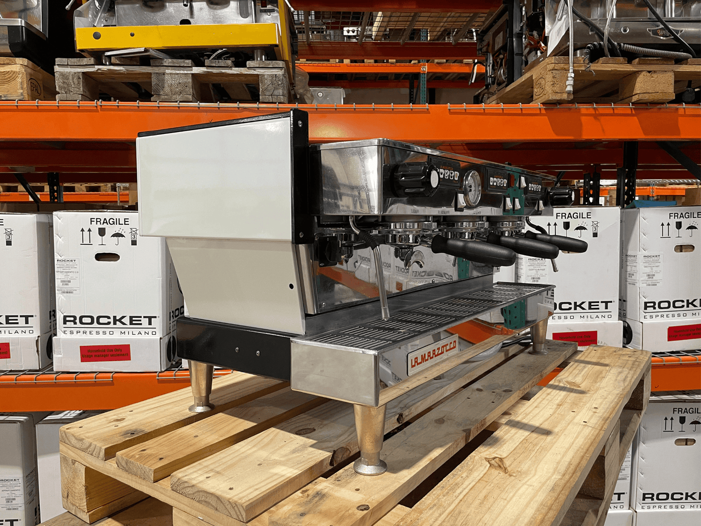 La Marzocco - Linea Classic - 3 Group - White (Renewed)