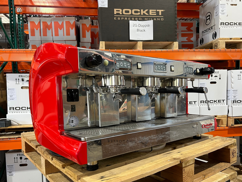 Forma 3 Group Red