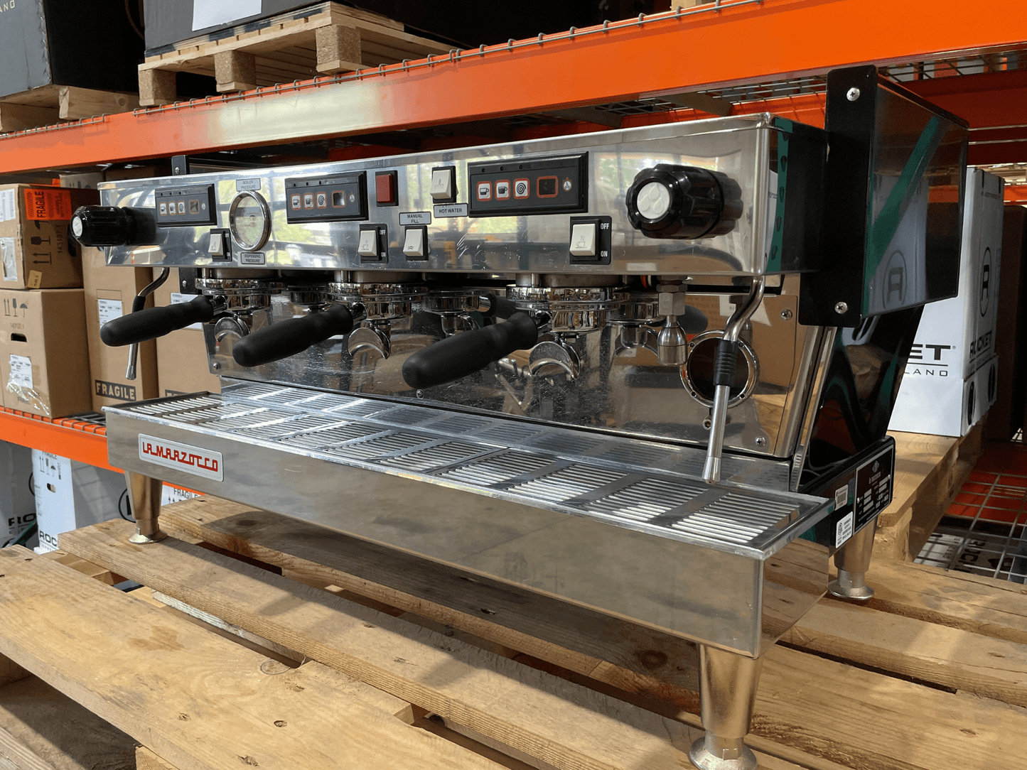 La Marzocco Linea Classic 3 group renewed espresso machine - Pro Coffee Gear