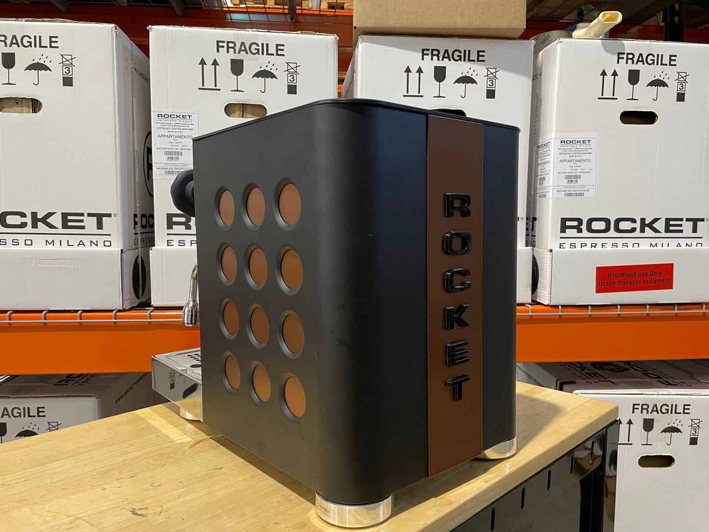 Appartamento TCA - Shiny steel with Copper Circles No Wood Kit Demo