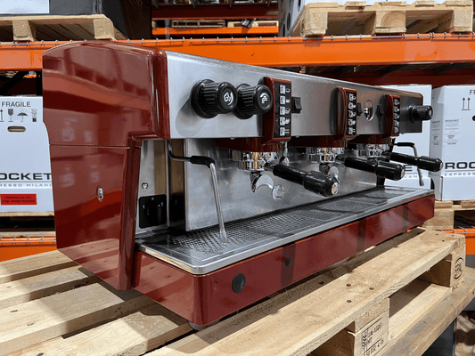 Atlas 3 Group Maroon