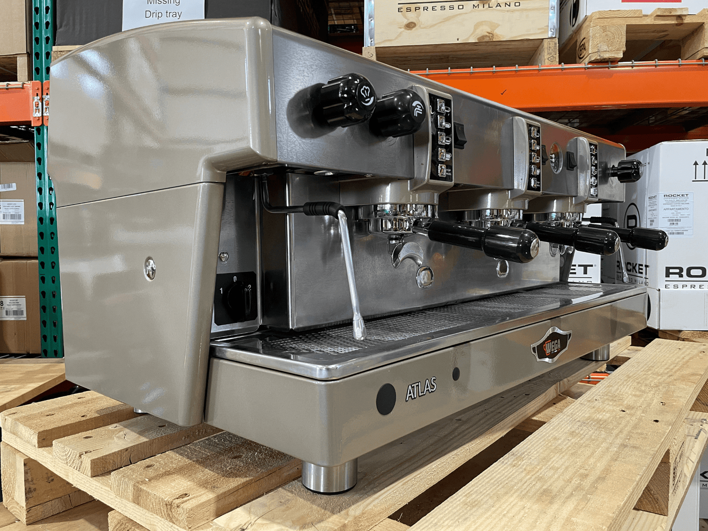 Atlas 3 Group Champagne Gold